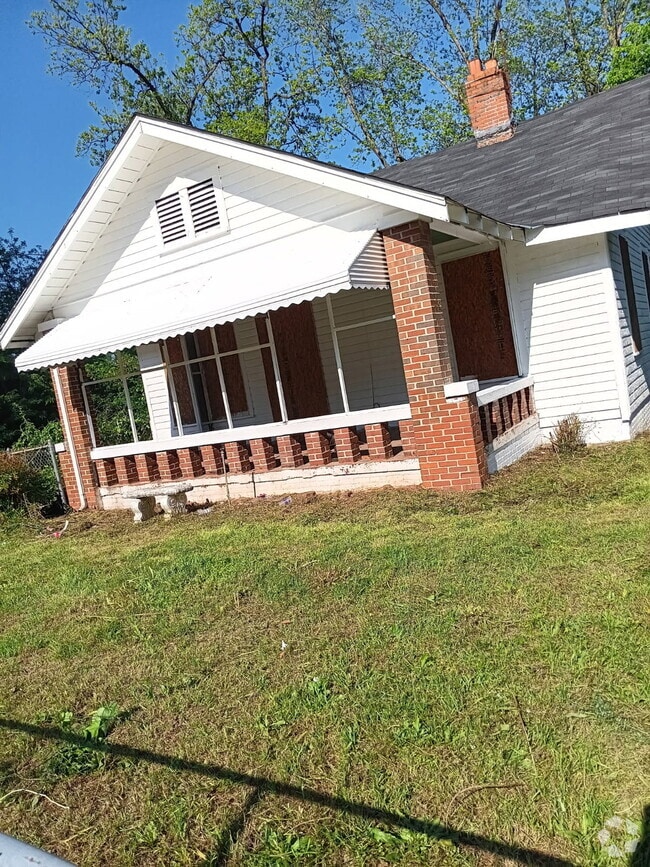 Building Photo - 1011 Sayre St Rental