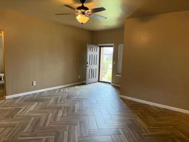 Photo - Adorable OKC home with 3 bed, 2 bath, 2 car garage in Mustang Schools!