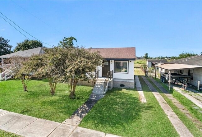 Building Photo - 3240 Hero Dr