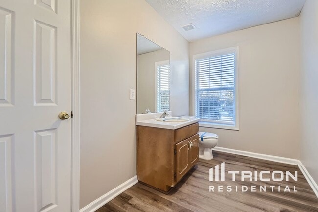 Photo - 90 Pebble Ln