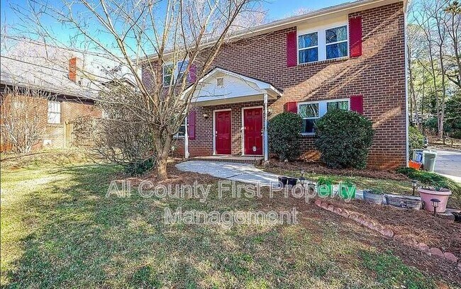 Photo - 732 S Candler St