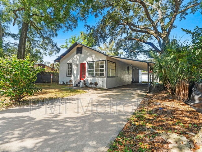 Photo - 8210 N Klondyke St Unidad #1