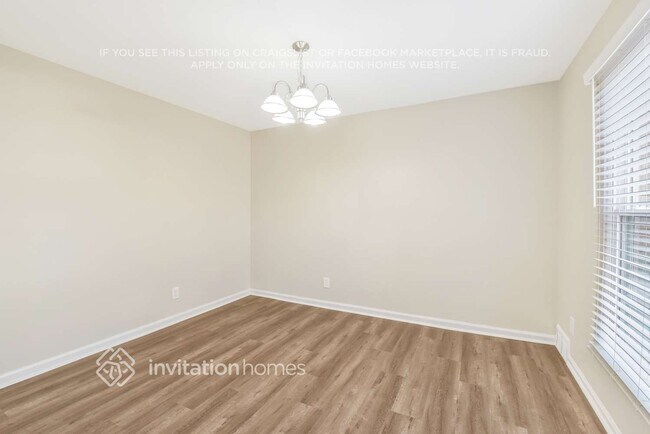 Photo - 3332 Bonneville Dr