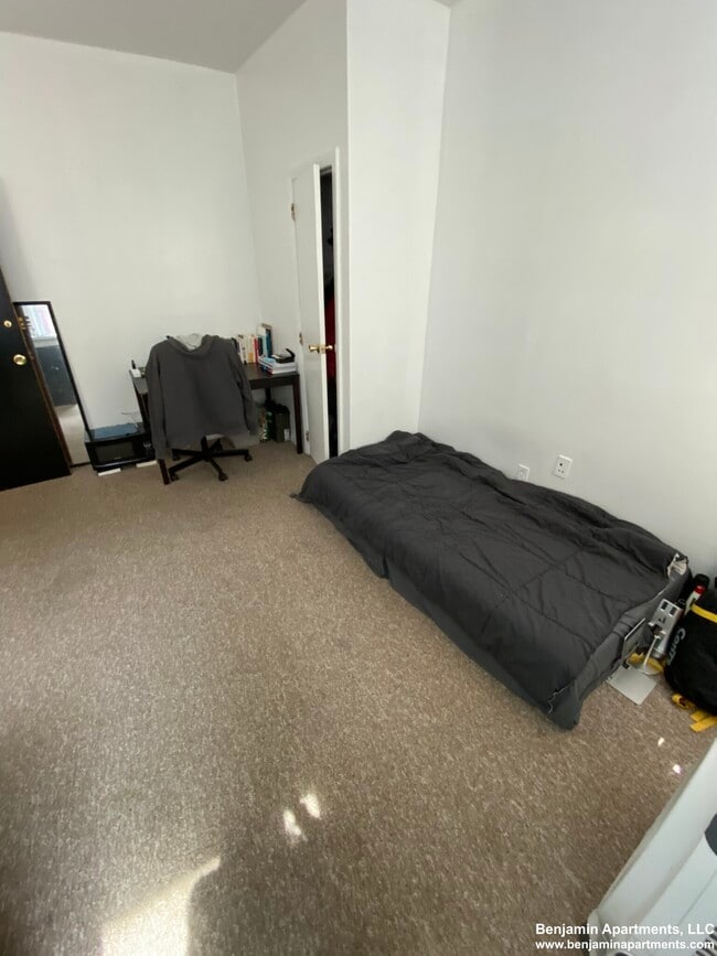 Photo - 28 S Huntington Ave Unit 302