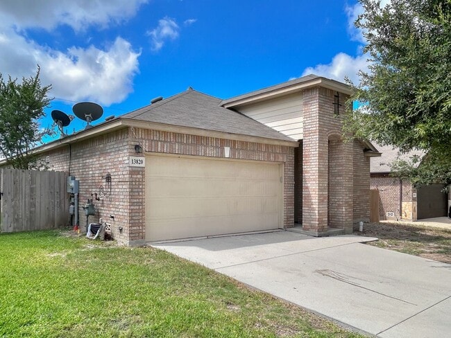 Photo - One-Story Home with Office in Bridlewood Park, Live Oak