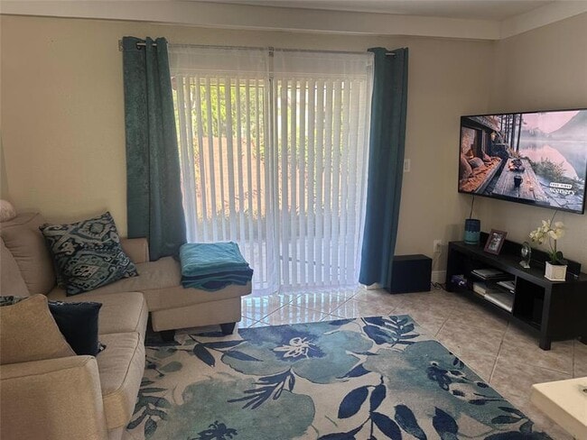 Photo - 3900 SW 52nd Ave