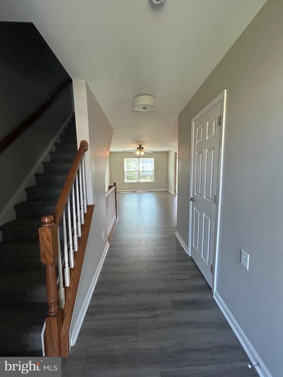 Building Photo - 606 Gunpowder Ct