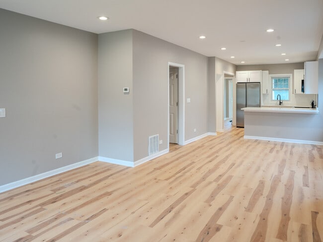 Photo - 523 S Monterey Ave