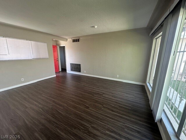 Photo - 223 N 14th St