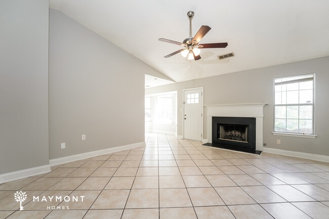 Photo - 3020 Regal Dr