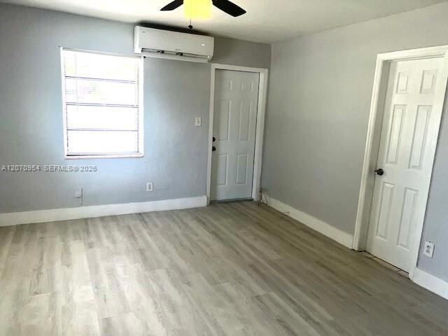 Photo - 504 N 57th Ave Unidad South