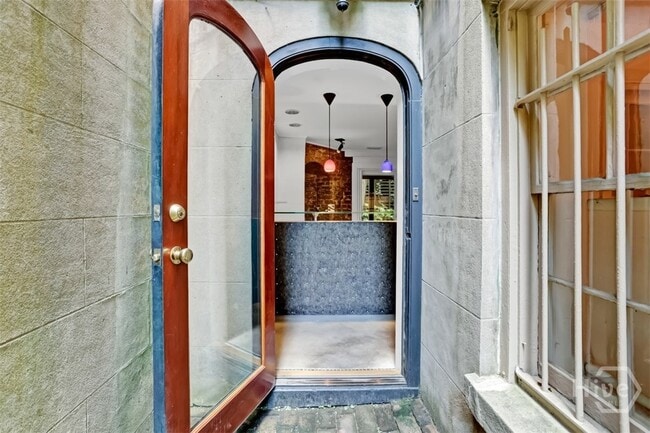 Photo - 216 E Gaston St