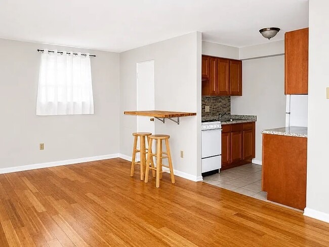 Studio Available Sept. 15+