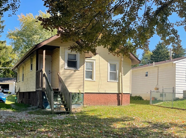 Photo - 1448 Pawnee Blvd