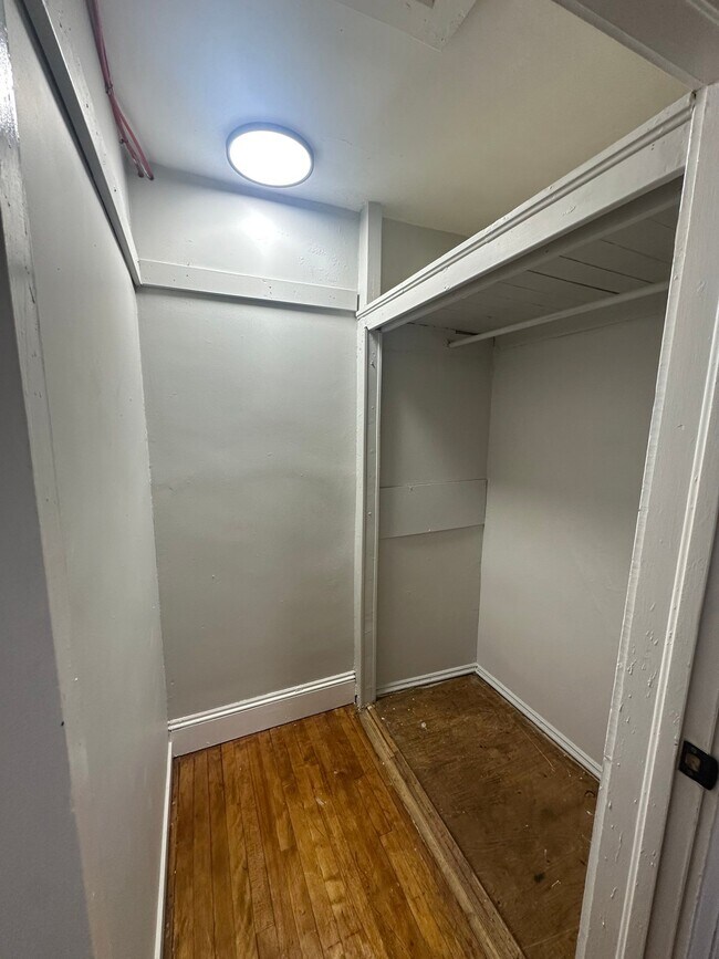 Photo - 36 A Victoria St Unit 2