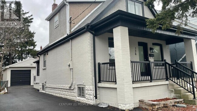 Photo - 136 Edgemont St N