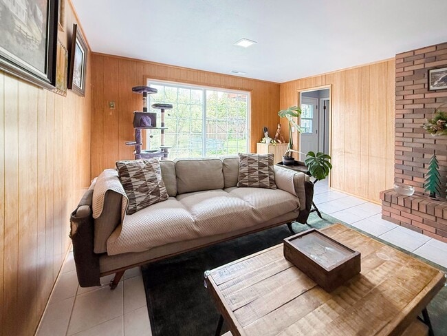Photo - Gorgeous Campus Close Home