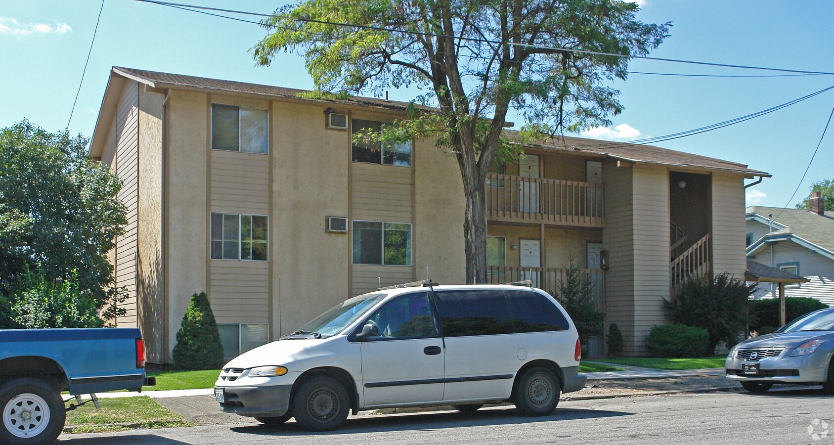 Photo - 1036 E Desmet Ave Apartments