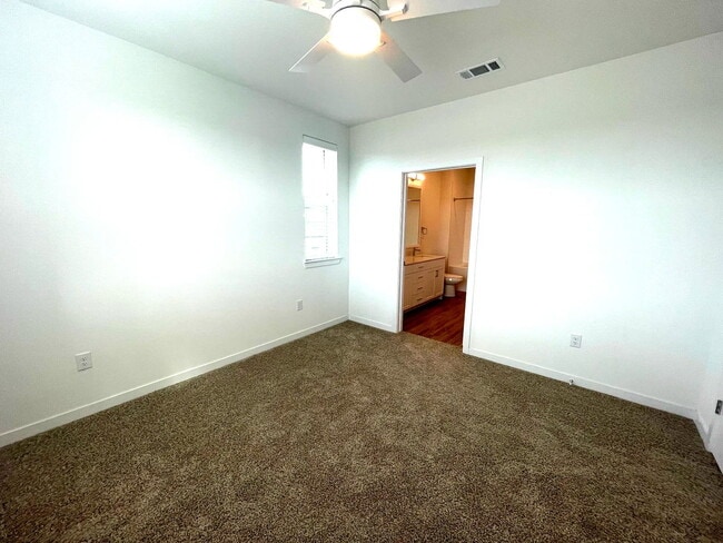 Photo - 1201 Wolf Cyn Rd Unit 02215