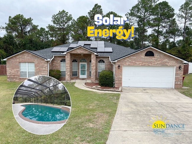 Building Photo - Beautiful 4 Bedroom Home with enclosed poo...