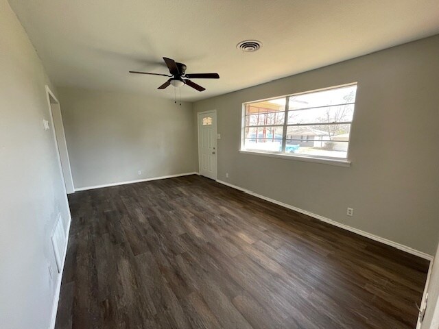 Photo - 2015 Brenda Ave