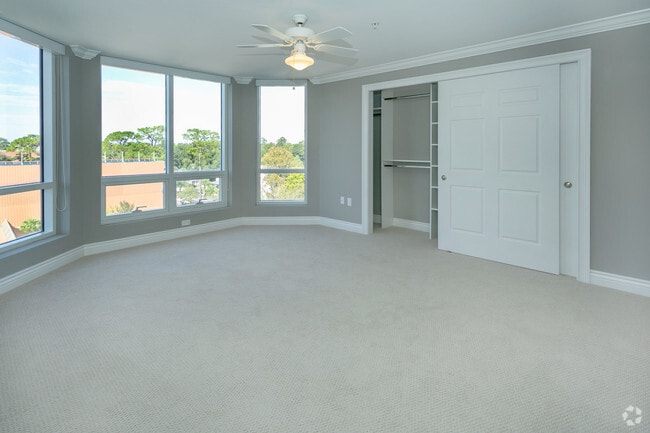 2BR,2BA_1,550 SF
