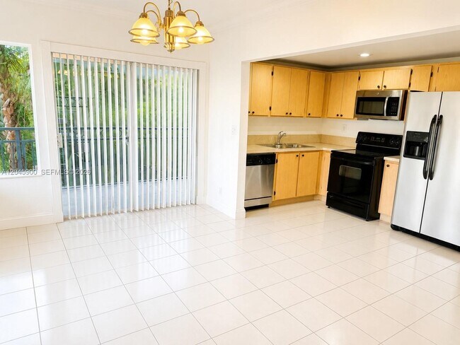 Photo - 4850 SW 63rd Terrace Unidad 224
