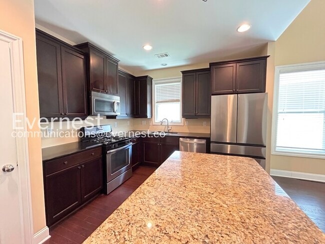 Photo - 1500 Drew Dr