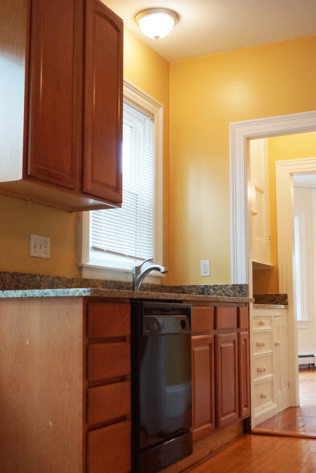 Photo - 20 University Ave Unidad 0