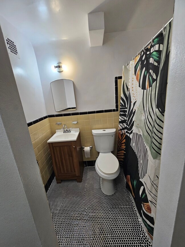 Photo - 11720 Edgewater Dr Unit 311