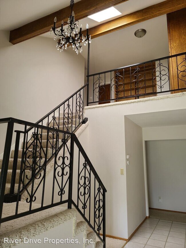 Photo - 4 br, 2.5 bath House - 3355 San Fernando C...