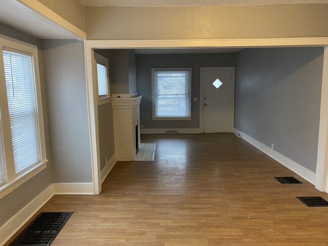 Photo - 1150 Wisconsin Ave