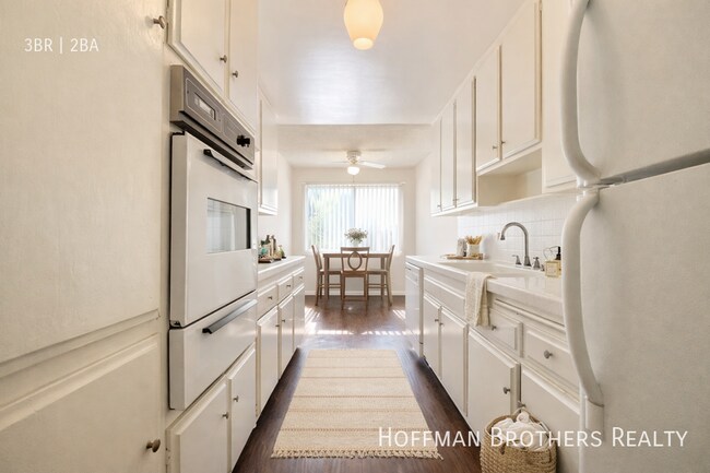 Photo - 1036 S Wooster St Unidad 5