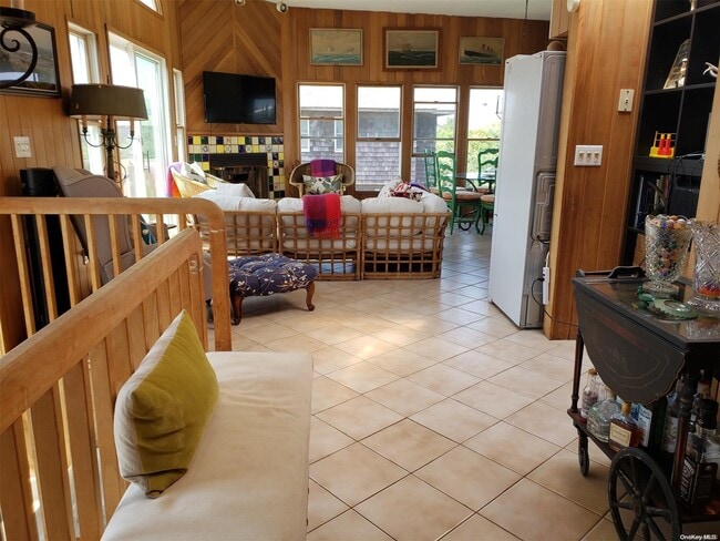 Photo - 863 Evergreen Walk