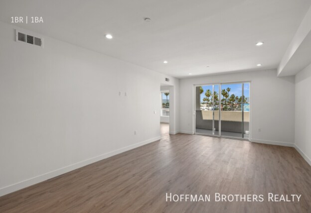 Photo - 6600 Van Nuys Blvd Unidad 412A