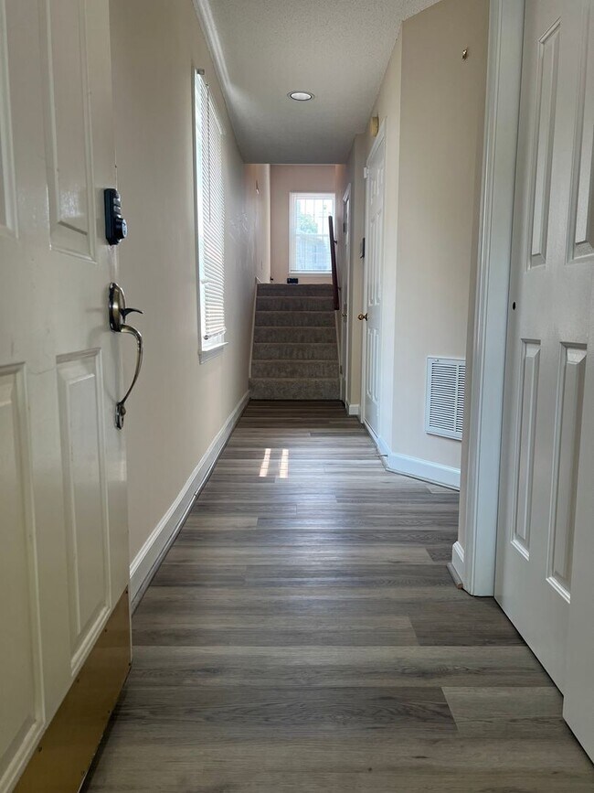 Photo - 639 Todd Trail