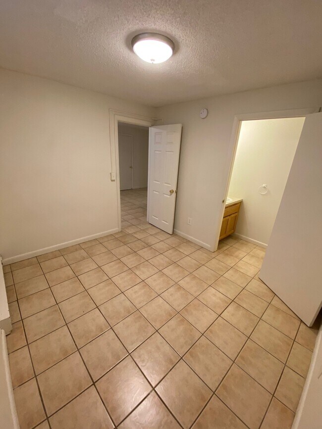 Photo - 34 Pleasant St