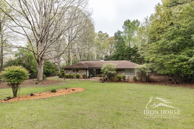 Photo - 130 Austin Dr