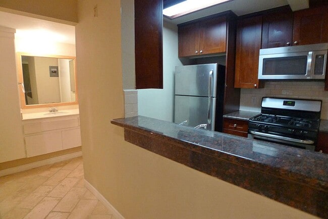 Photo - 20/20 Villa Apts