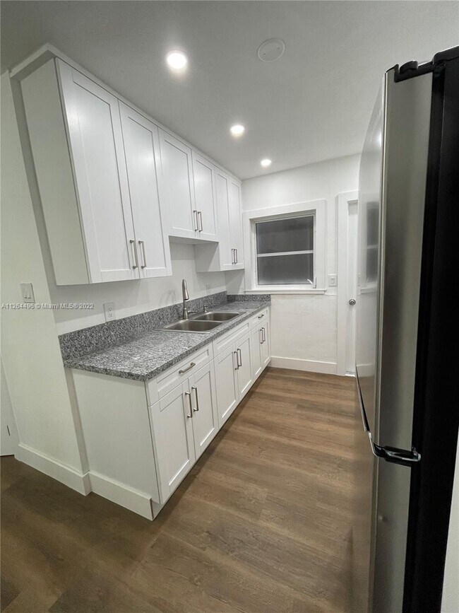 Photo - 2770 SW 34th Ct