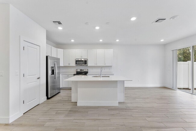 Photo - 247 Preserve Trl N