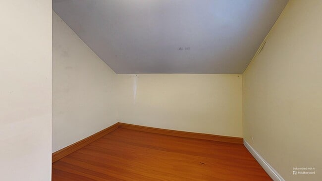 Photo - 21 Alpine St