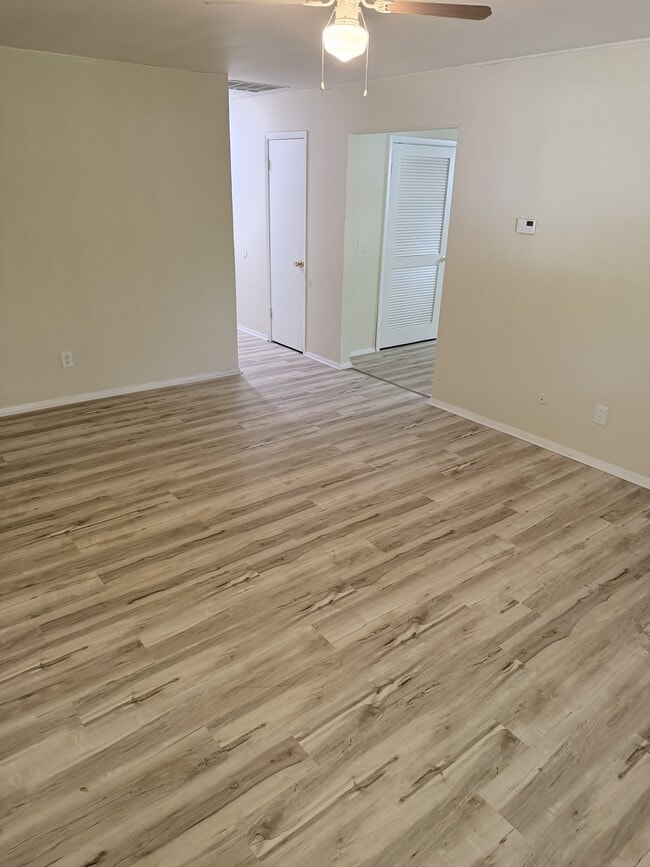 Photo - 2420 Ulrich Ave