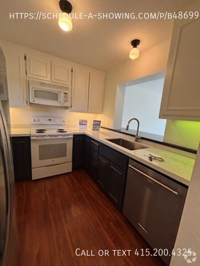 Building Photo - 727 Via Casitas- Rental