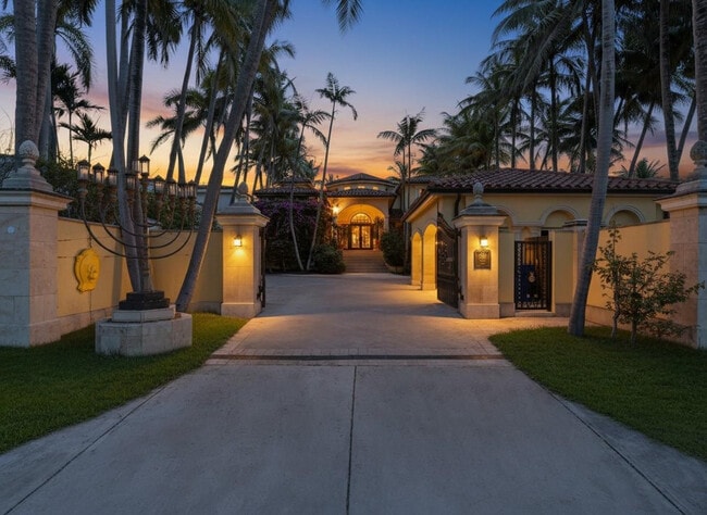 555 Ocean Blvd