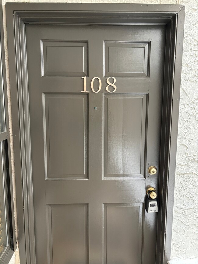 Photo - 2409 Leon St Unit 108