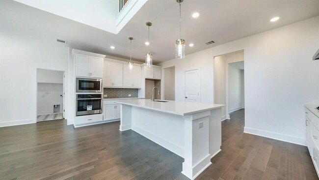 Photo - 1412 Mulberry Oak Ln