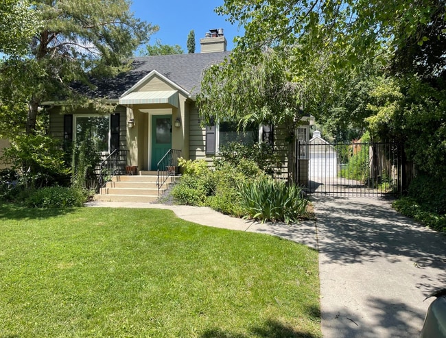 Building Photo - Charming 3 Bedroom Home in Sugarhouse!