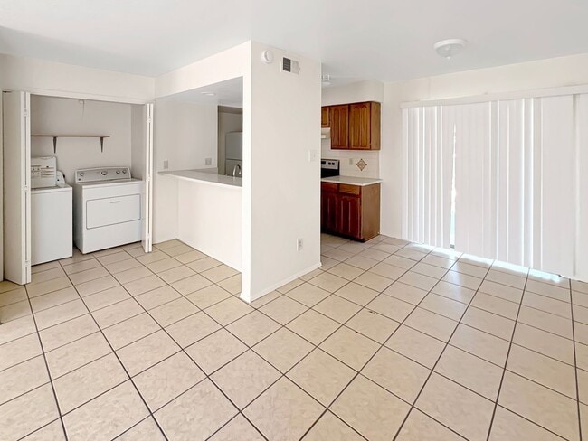 Photo - 4016-4022 North Calle Grande Unidad 4016