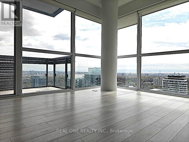 Photo - 39 Roehampton Ave Unit 3703
